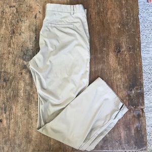 Nike Men’s khaki golf pant
